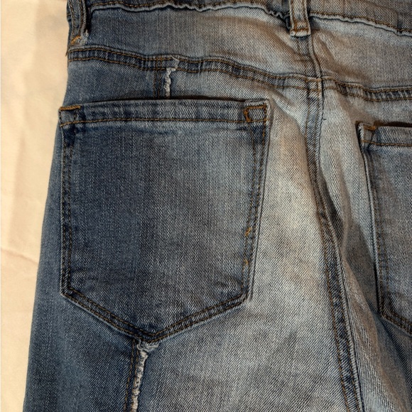 Rue21 Two-Tone Blue Flare Jeans - Picture 4 of 6